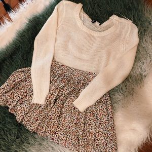 OUTFIT OR SKIRT/SWEATER